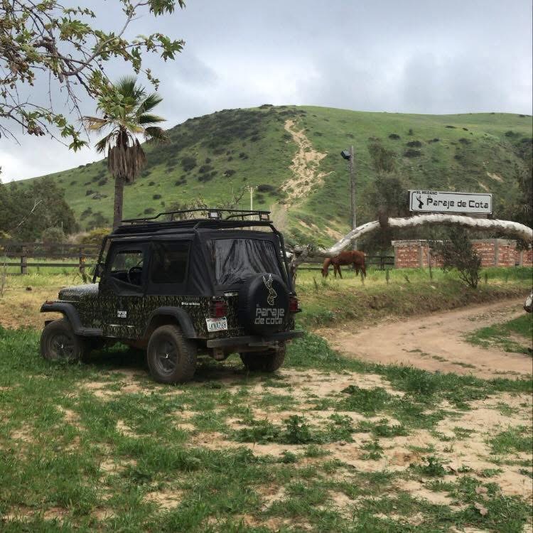 Entrada de El Paraje de Cota en la Ruta El Médano